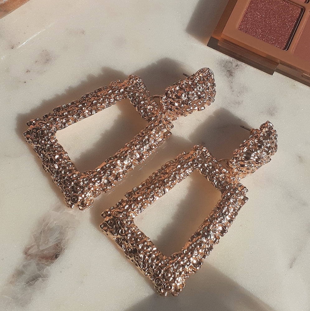 Square earrings